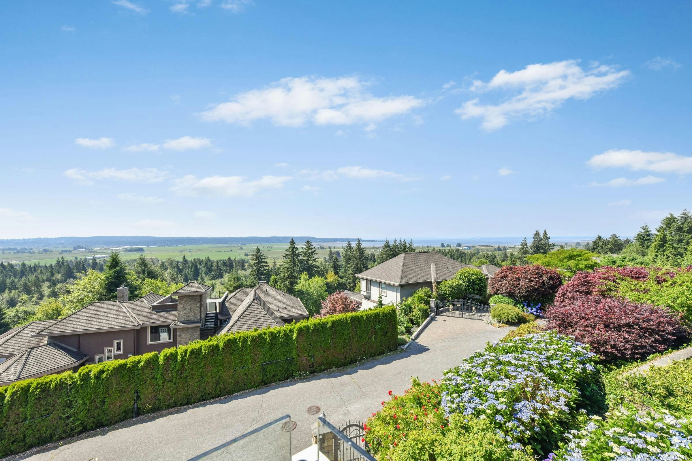 13421 55a Avenue, Surrey, BC, V3X 3B5 - 13