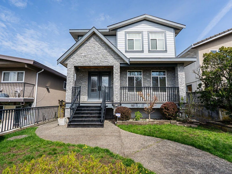 3795 Union Street, Burnaby BC V5C 2W2
