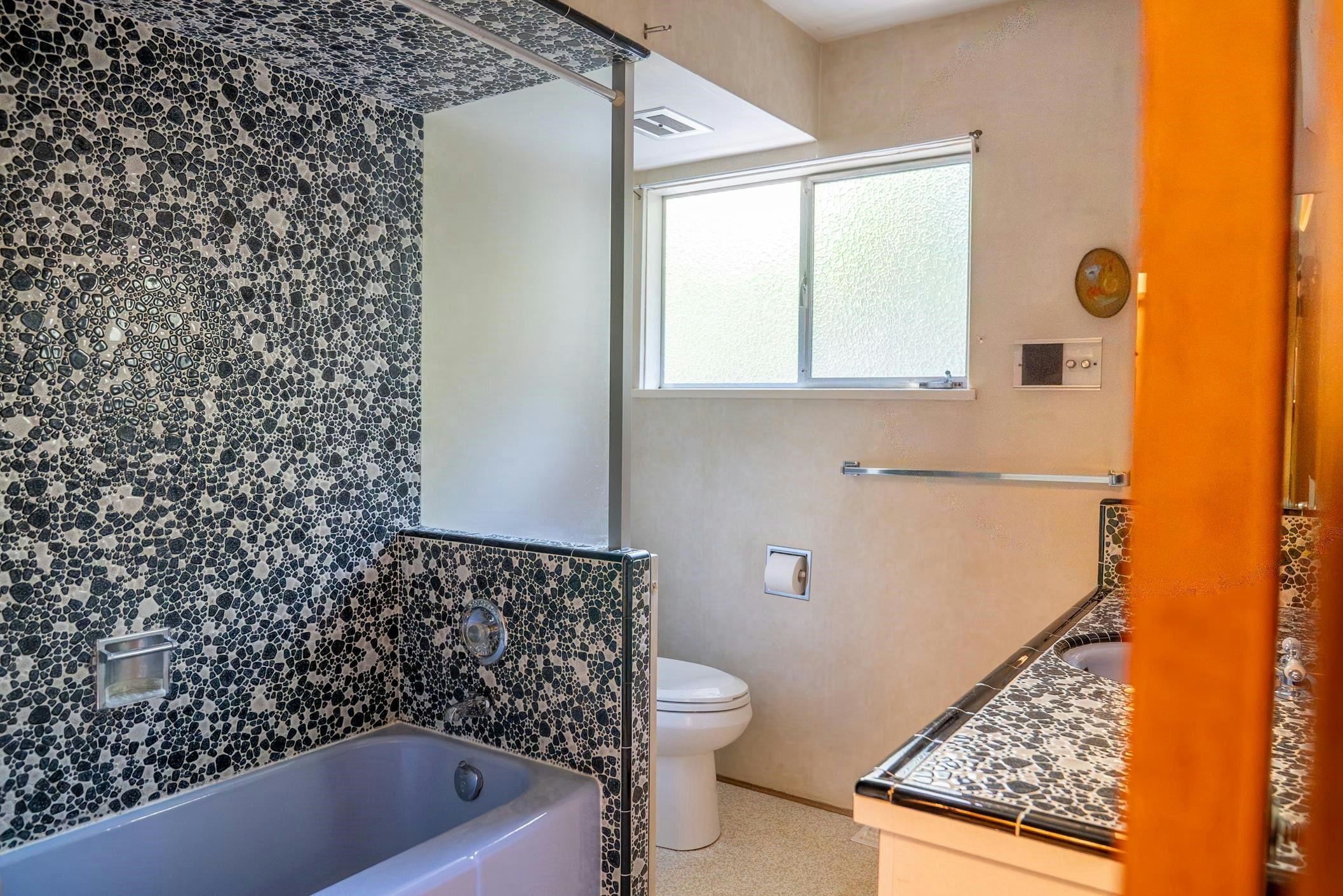 2610 Gunwhale Road, Pender Island, BC, V0N 2M2 - 16