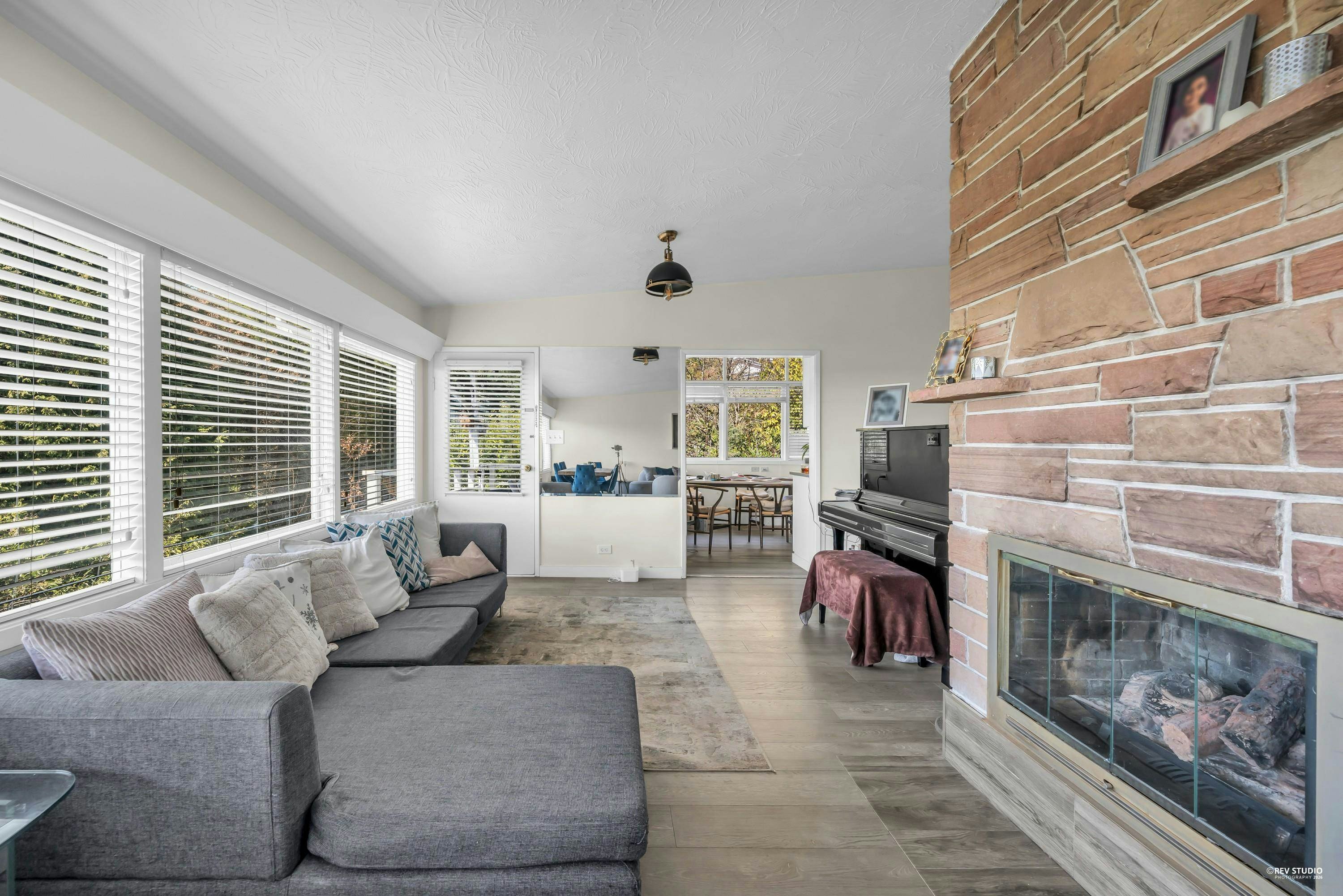 1230 Queens Avenue, West Vancouver, BC, V7S 2K2 - 10