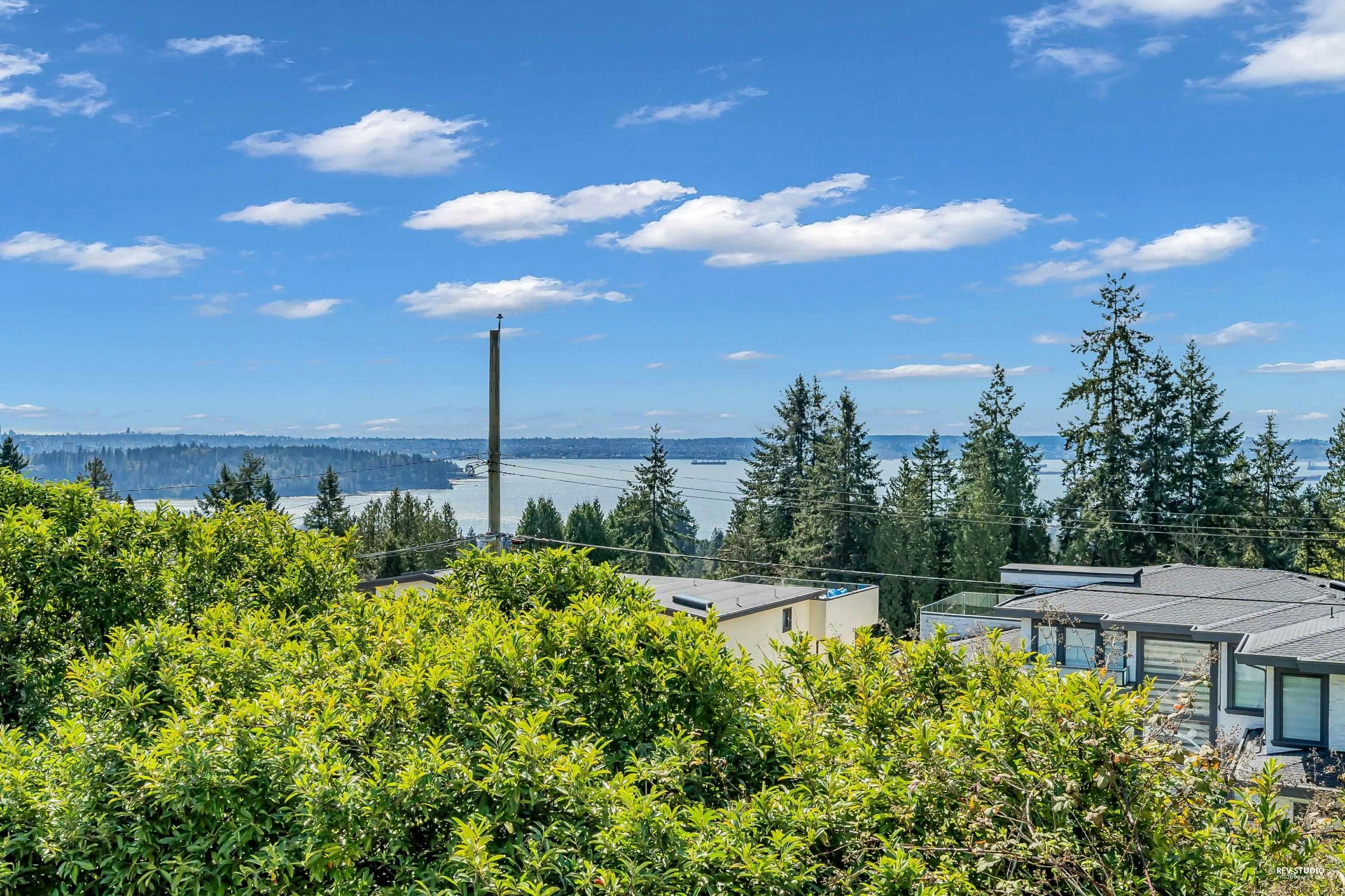 1230 Queens Avenue, West Vancouver, BC, V7S 2K2 - 29