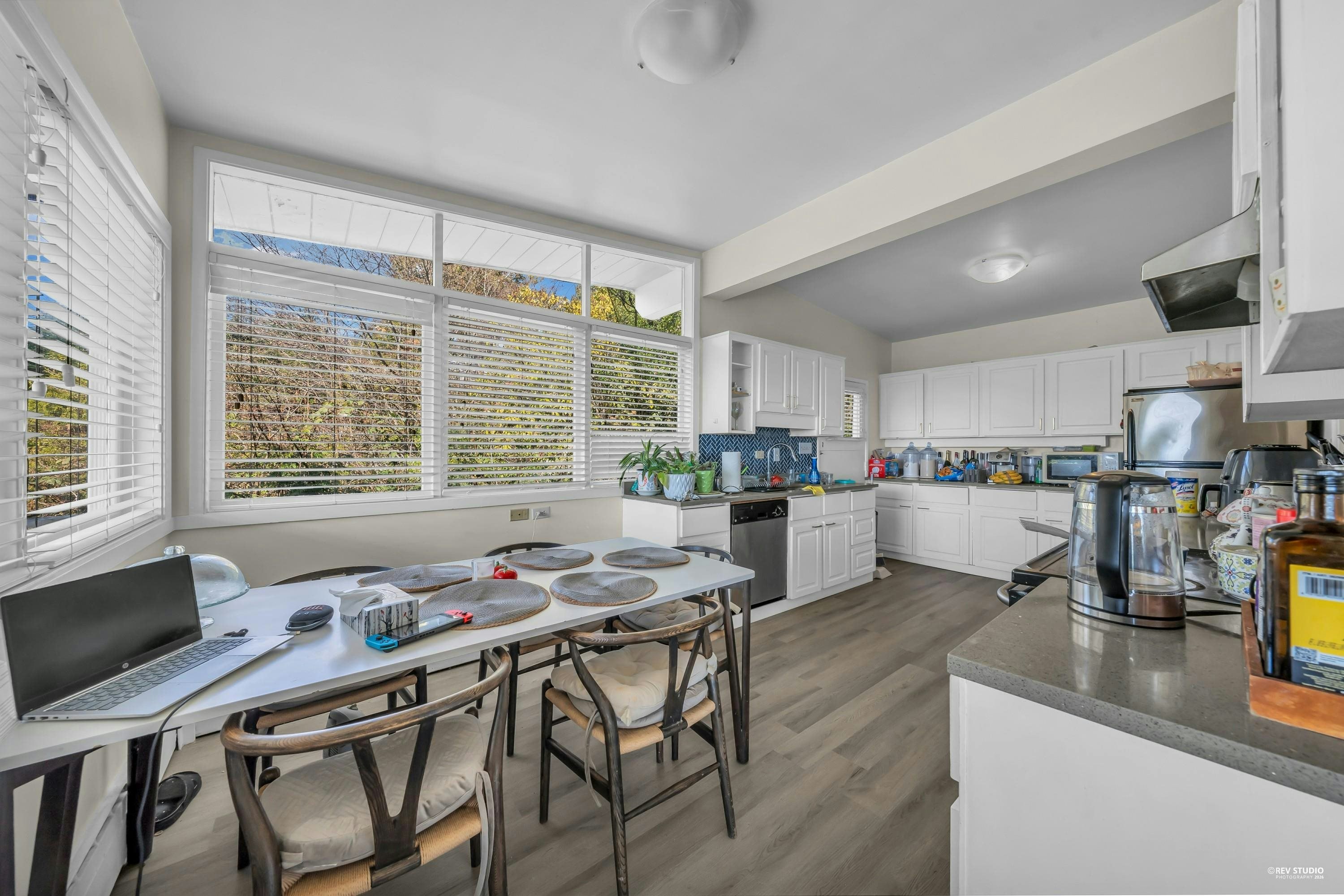 1230 Queens Avenue, West Vancouver, BC, V7S 2K2 - 14
