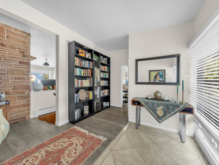 1230 Queens Avenue, West Vancouver, BC, V7S 2K2 - 4