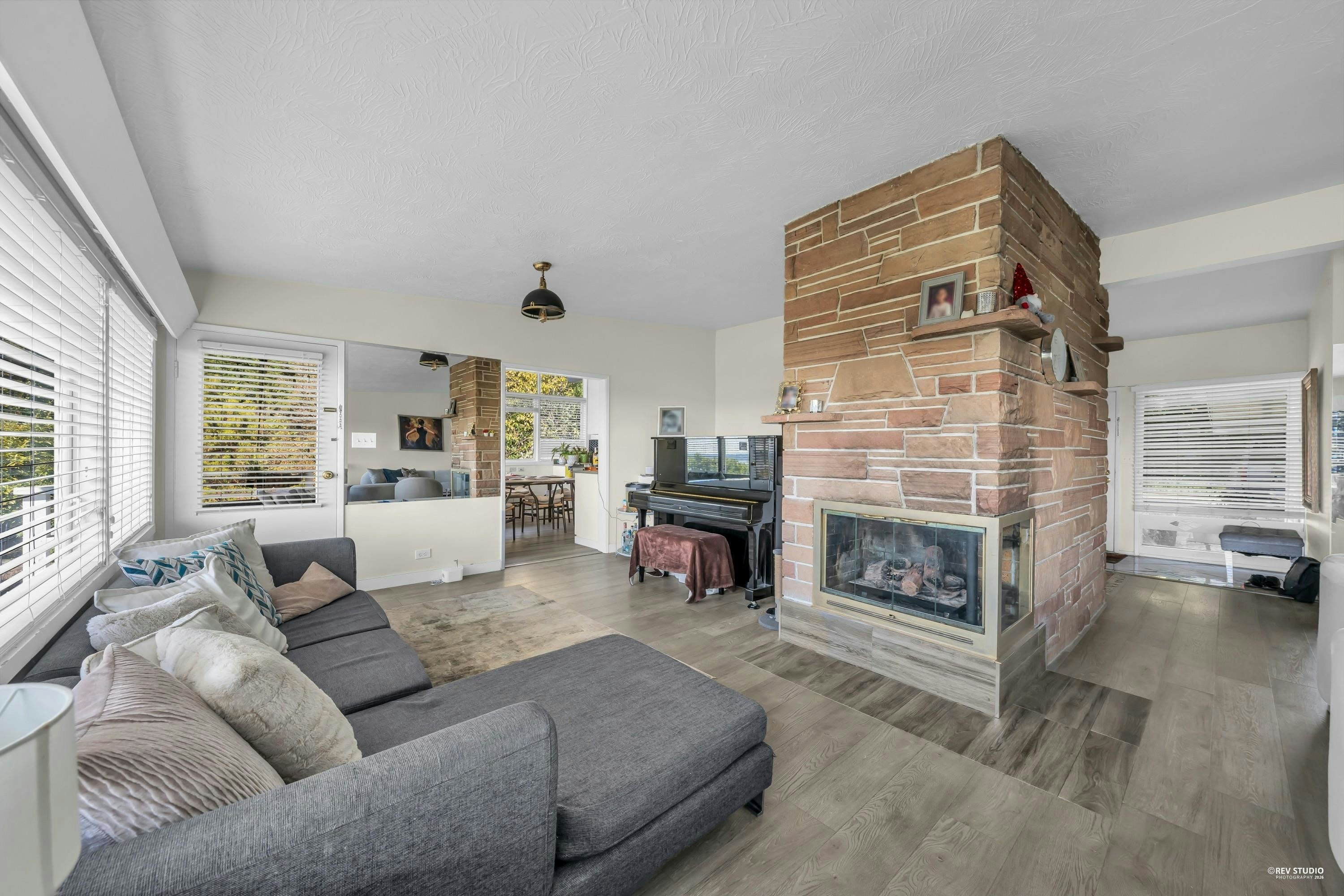 1230 Queens Avenue, West Vancouver, BC, V7S 2K2 - 9
