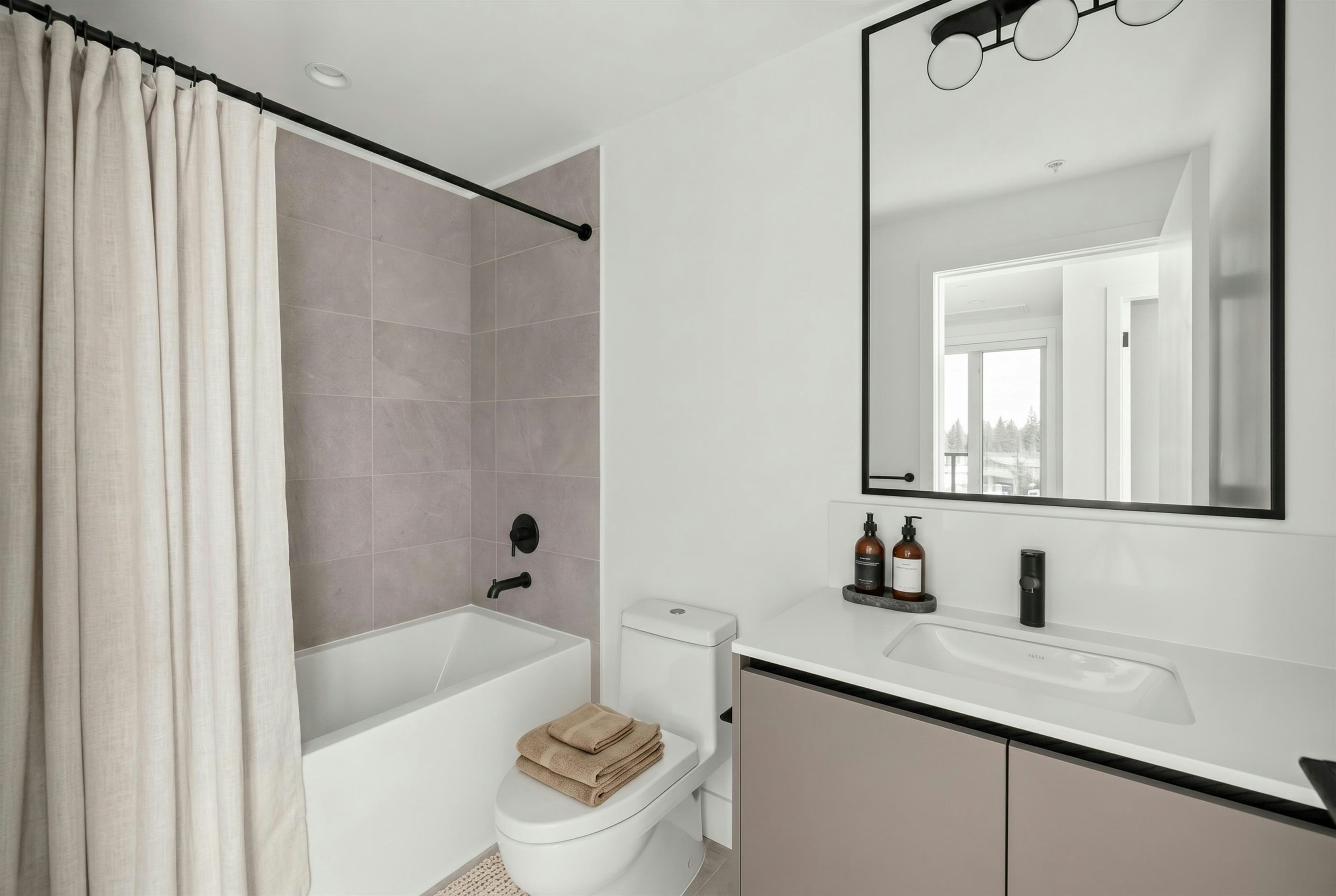 533-1209 Cecile Drive, Port Moody, BC, V3H 1S4 - 6