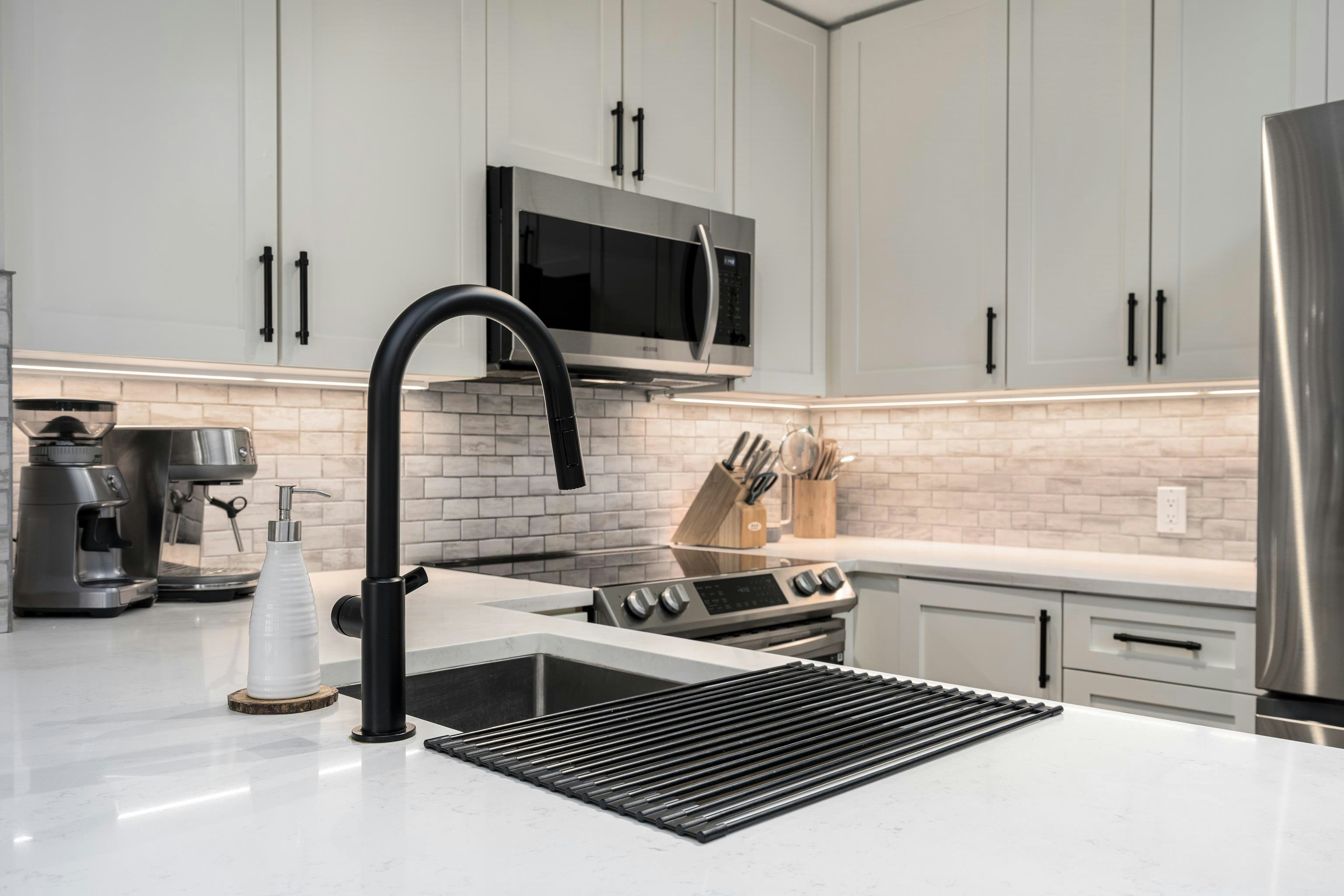 305-124 W 3rd Street, North Vancouver, BC, V7M 1E8 - 13