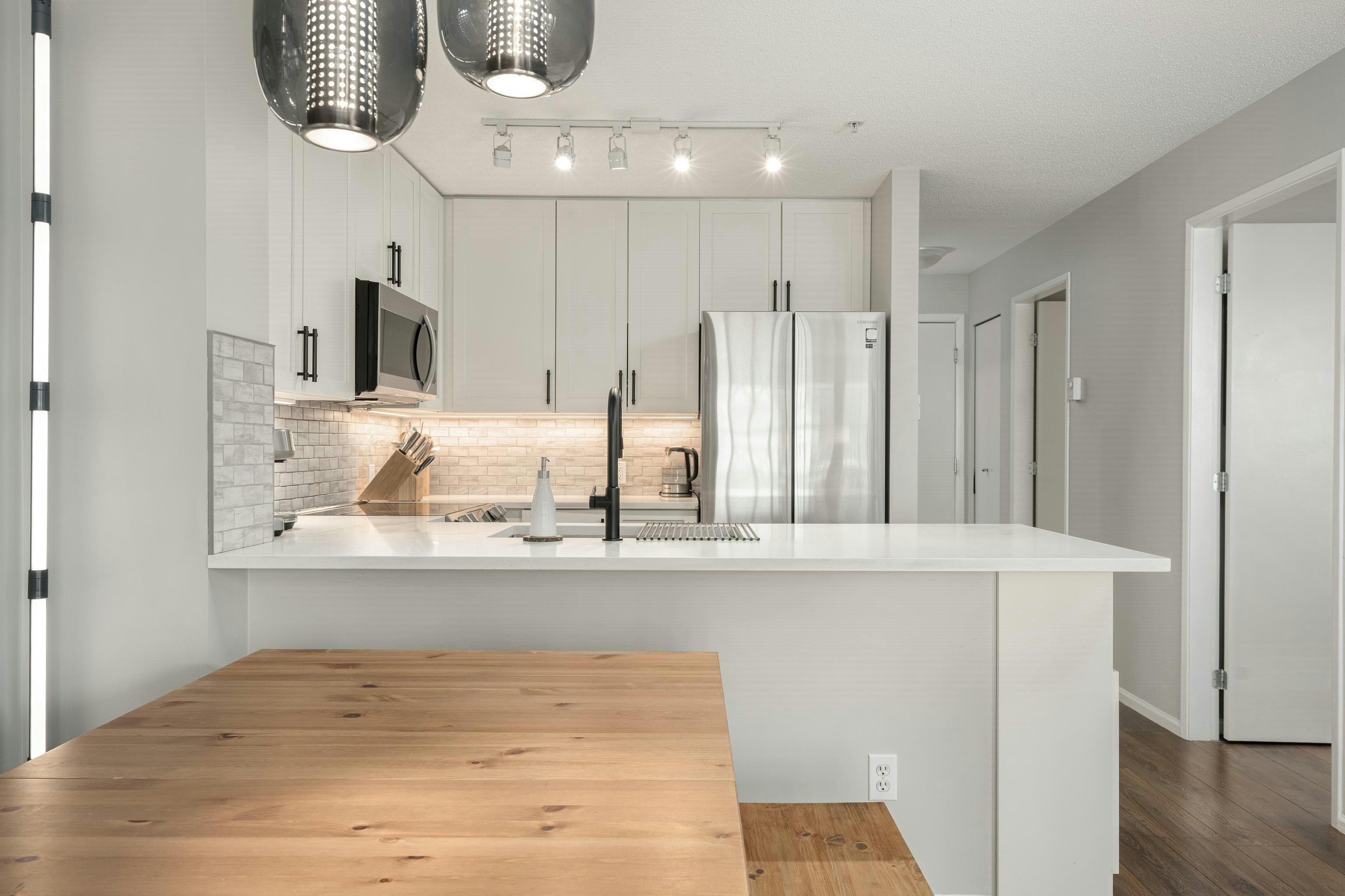 305-124 W 3rd Street, North Vancouver, BC, V7M 1E8 - 12