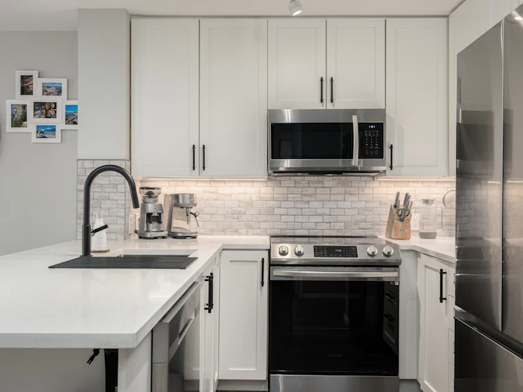 305-124 W 3rd Street, North Vancouver, BC, V7M 1E8 - 15