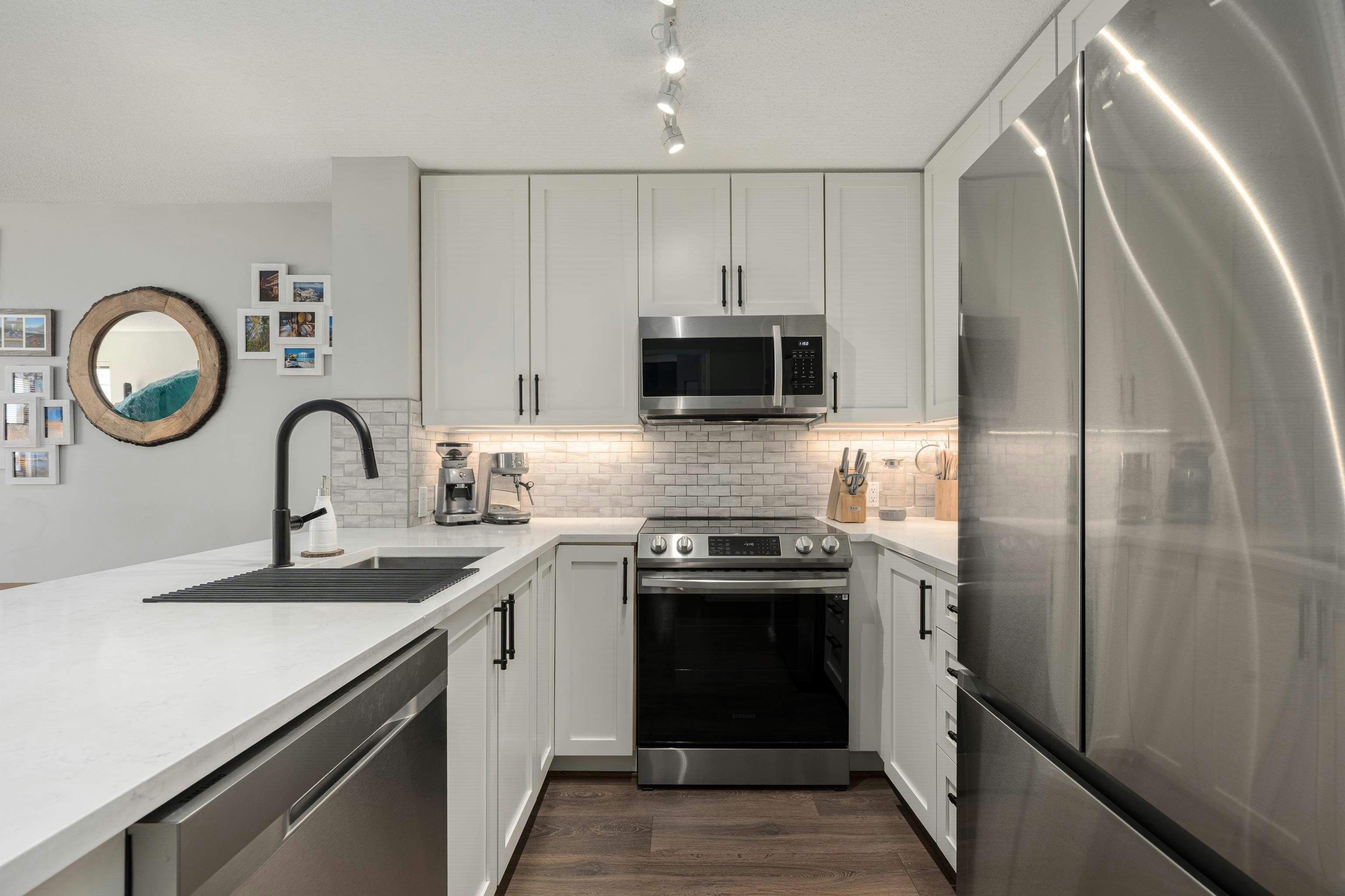 305-124 W 3rd Street, North Vancouver, BC, V7M 1E8 - 14