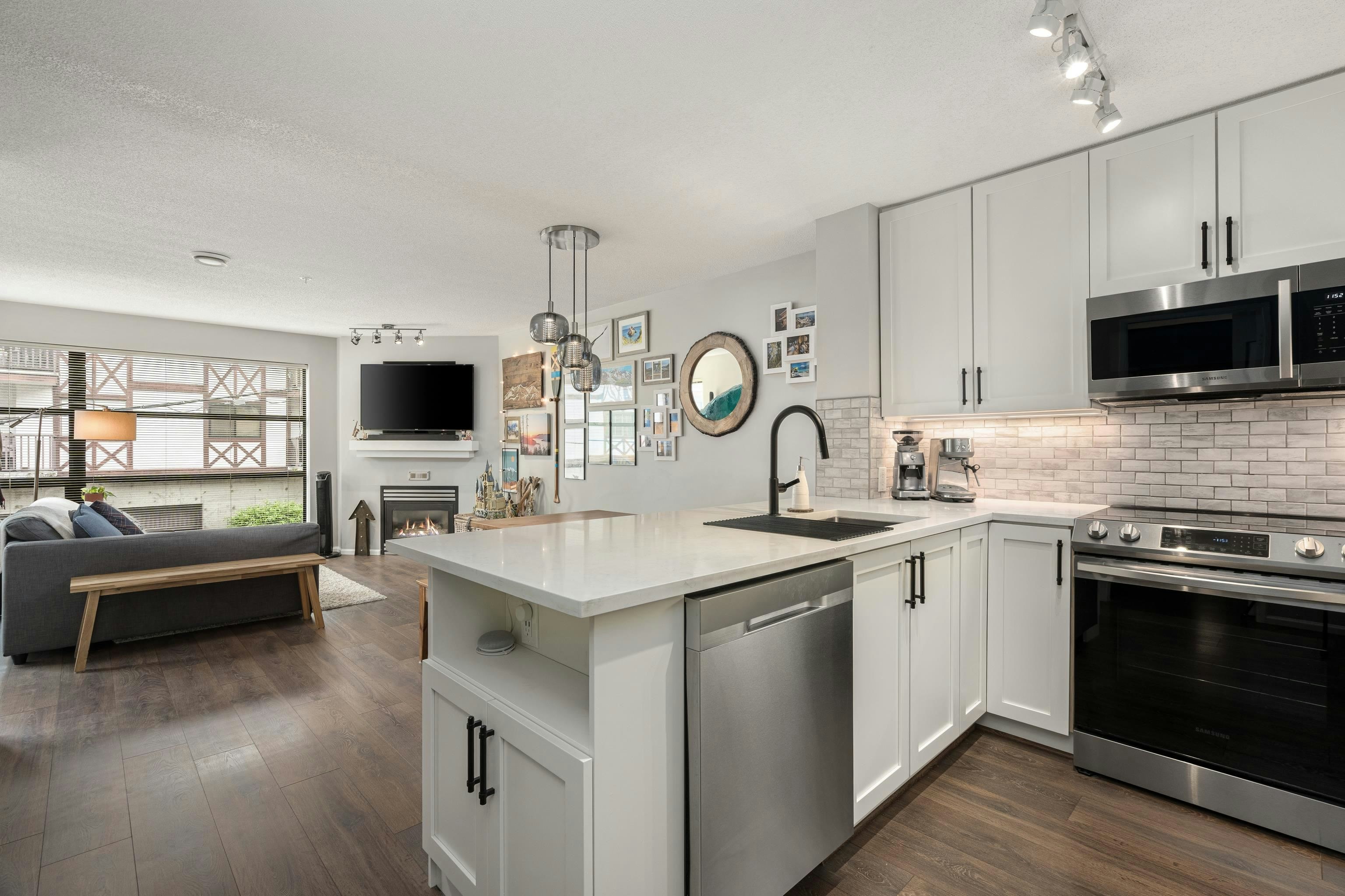 305-124 W 3rd Street, North Vancouver, BC, V7M 1E8 - 16