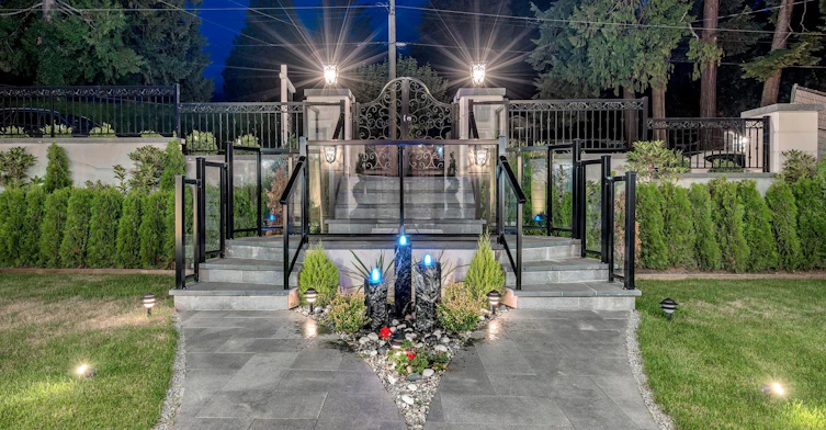 1422 Mathers Avenue, West Vancouver, BC, V7T 2G7 - 2