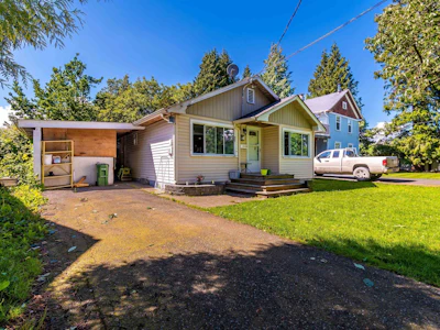 9475 Stanley Street - 2