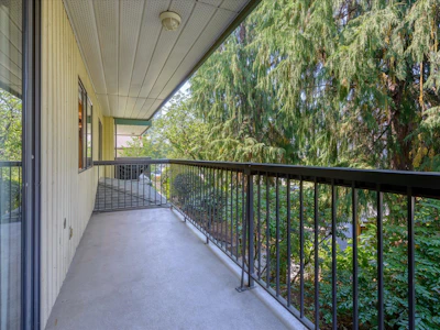 201-1622 Frances Street - 5