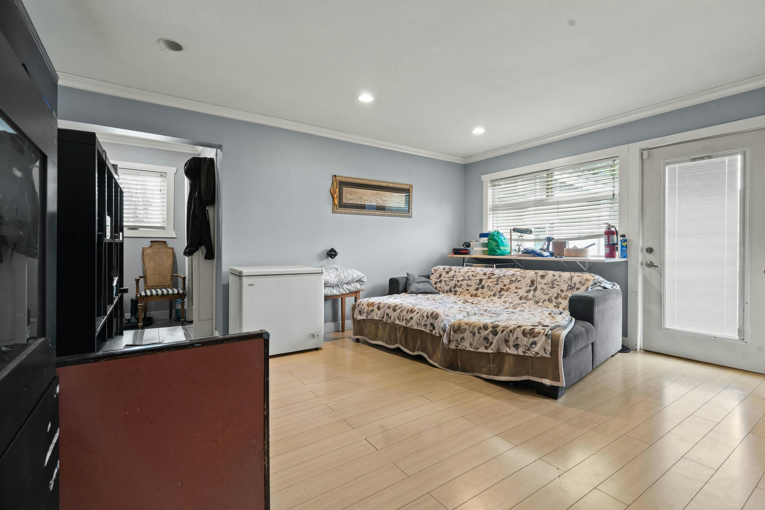 9716 Corbould Street - 5