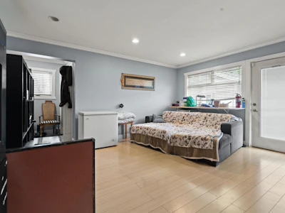 9716 Corbould Street - 5