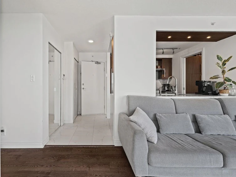 3302-193 Aquarius Mews, Vancouver, BC, V6Z 2Z2 - 6