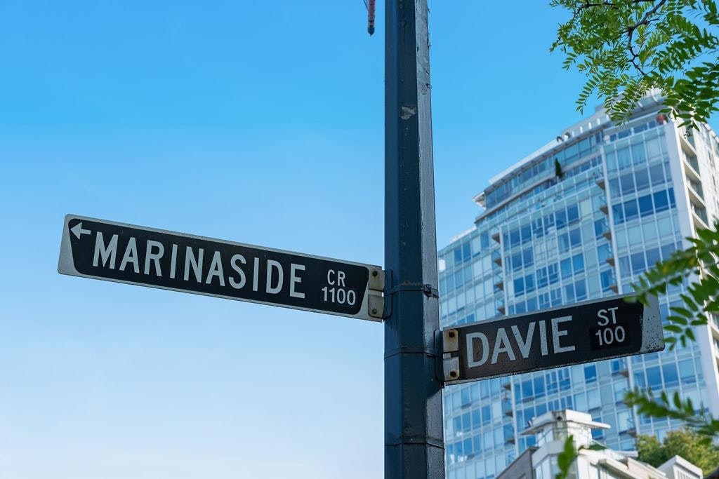 3302-193 Aquarius Mews, Vancouver, BC, V6Z 2Z2 - 40