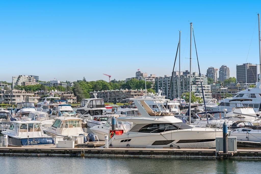3302-193 Aquarius Mews, Vancouver, BC, V6Z 2Z2 - 37