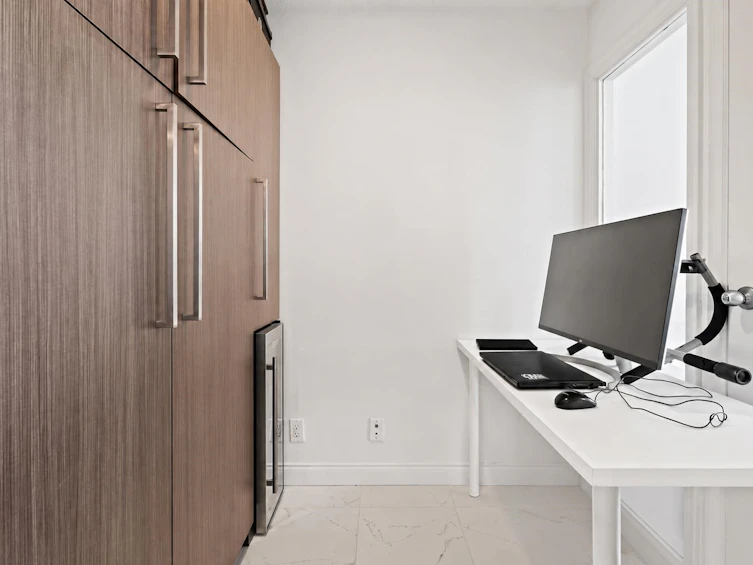 3302-193 Aquarius Mews, Vancouver, BC, V6Z 2Z2 - 13