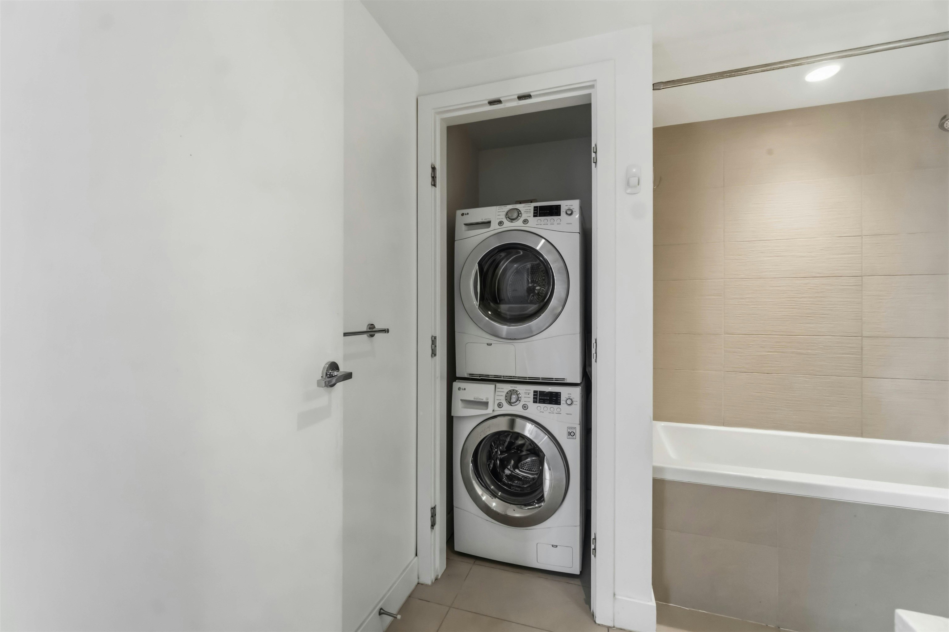 808-288 W 1st Avenue, Vancouver, BC, V5Y 0E9 - 21