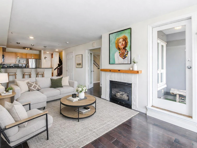 308-1707 Charles Street, Vancouver, BC, V5L 2T6