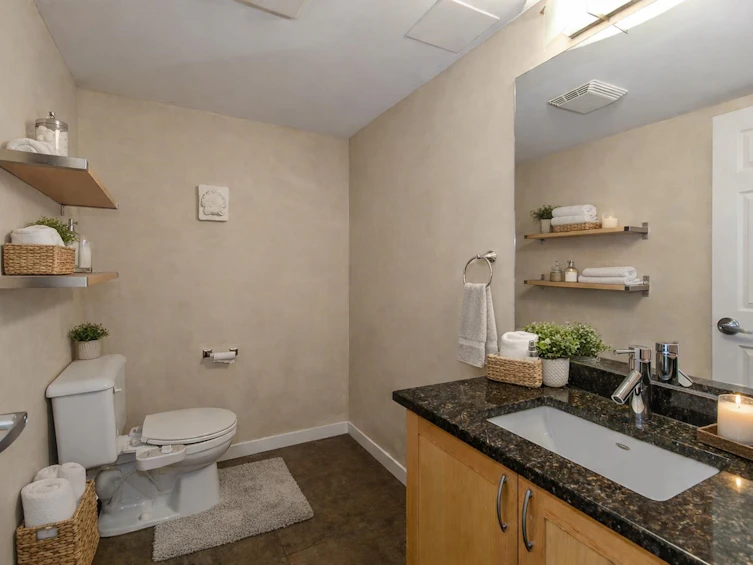 308-1707 Charles Street, Vancouver, BC, V5L 2T6 - 6