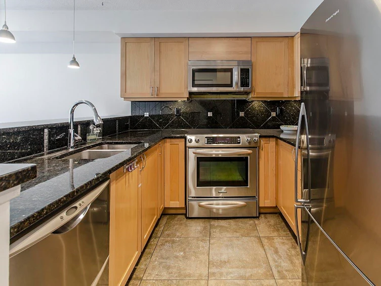 308-1707 Charles Street, Vancouver, BC, V5L 2T6 - 7