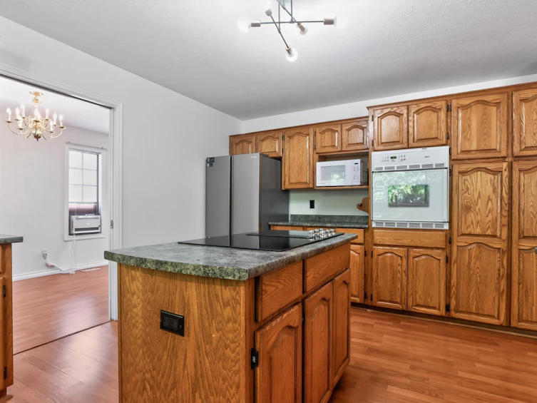 16327 Northglen Close, Surrey, BC, V4N 1X8 - 13