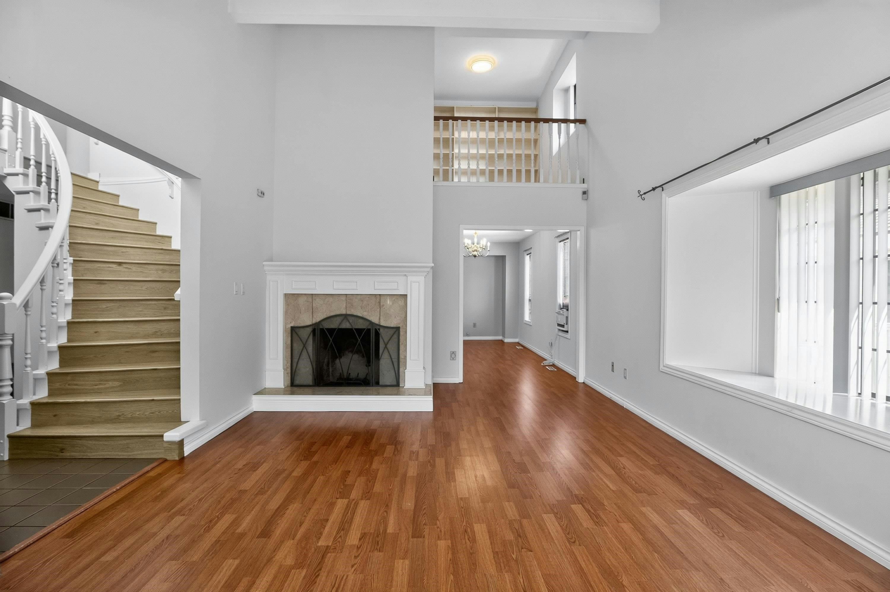16327 Northglen Close, Surrey, BC, V4N 1X8 - 7