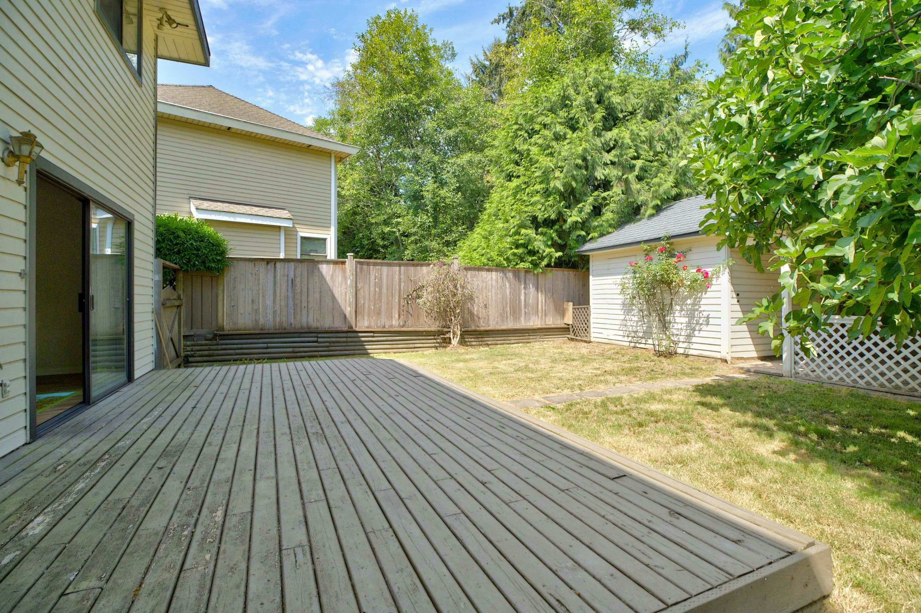 16327 Northglen Close, Surrey, BC, V4N 1X8 - 23