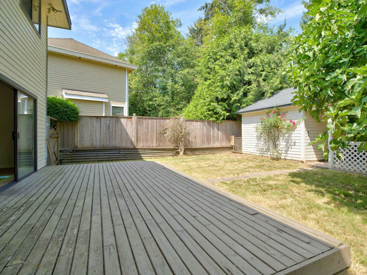 16327 Northglen Close, Surrey, BC, V4N 1X8 - 23