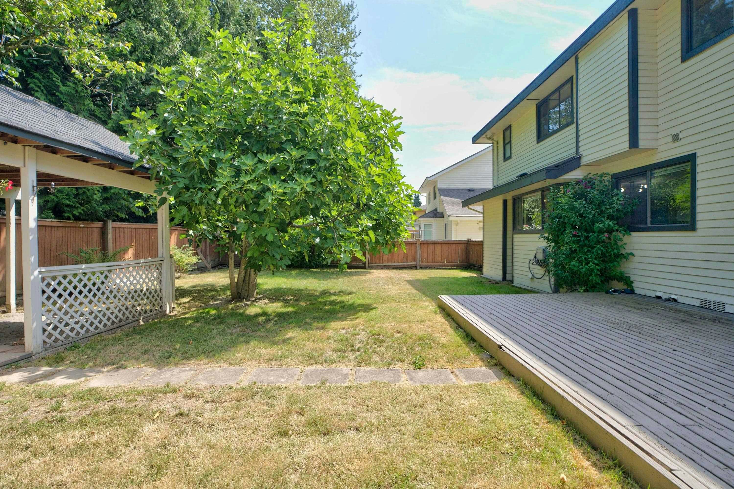 16327 Northglen Close, Surrey, BC, V4N 1X8 - 22