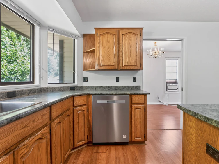 16327 Northglen Close, Surrey, BC, V4N 1X8 - 12