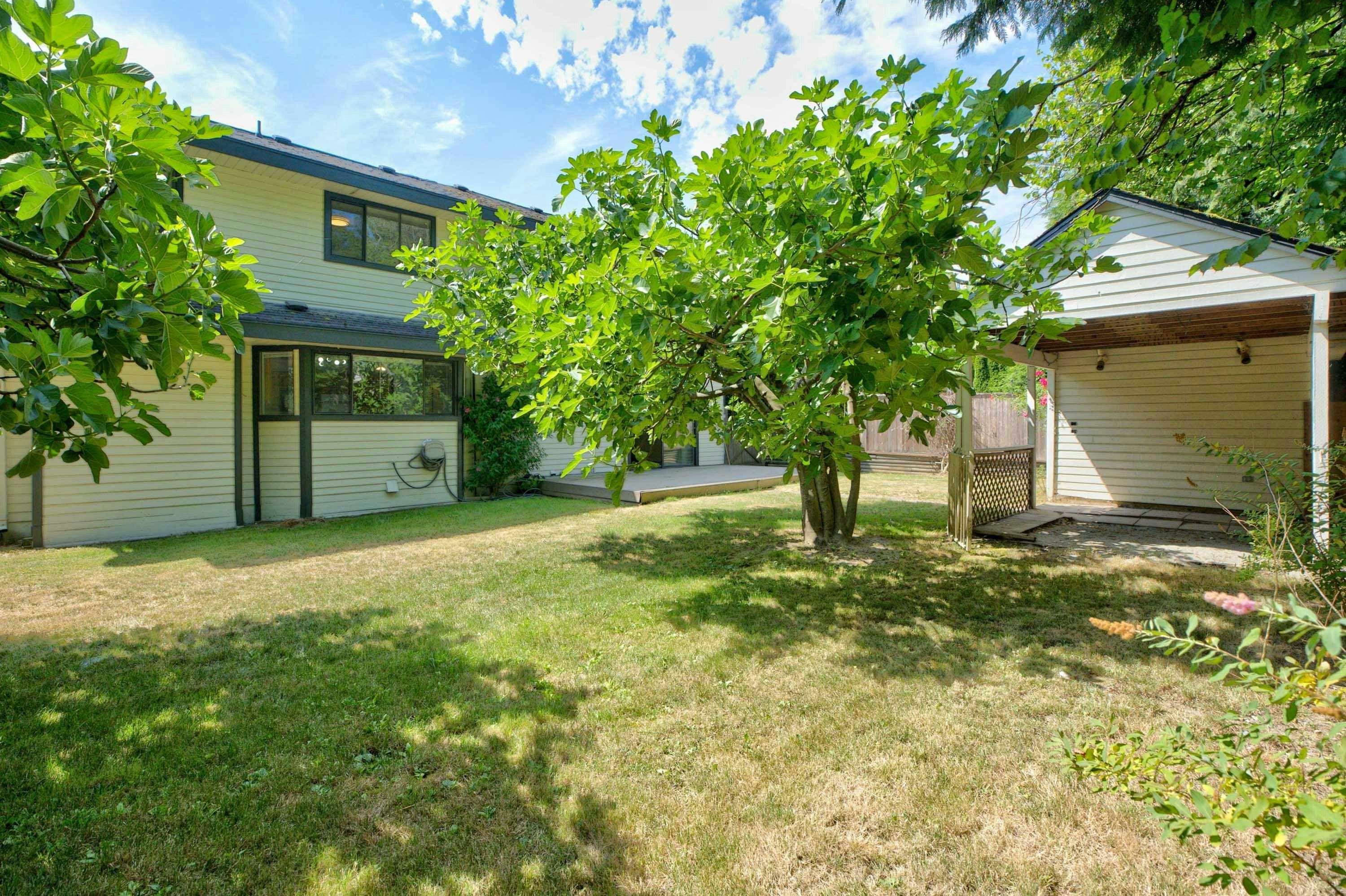 16327 Northglen Close, Surrey, BC, V4N 1X8 - 26
