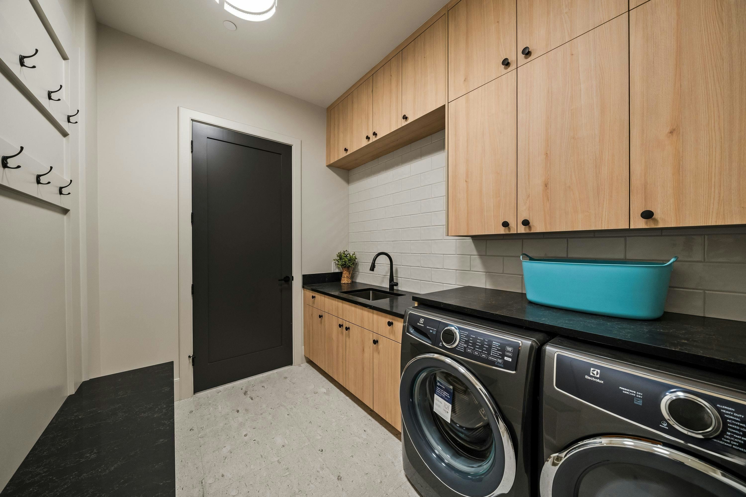 135 Oak Court, Port Moody, BC, V3H 4W9 - 9