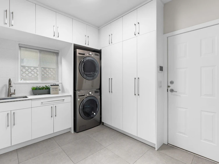 3828 Garry Street, Richmond, BC, V7E 2T8 - 29