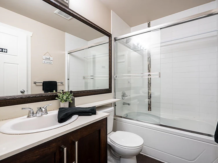 33-15399 Guildford Drive, Surrey, BC, V3R 7C6 - 15