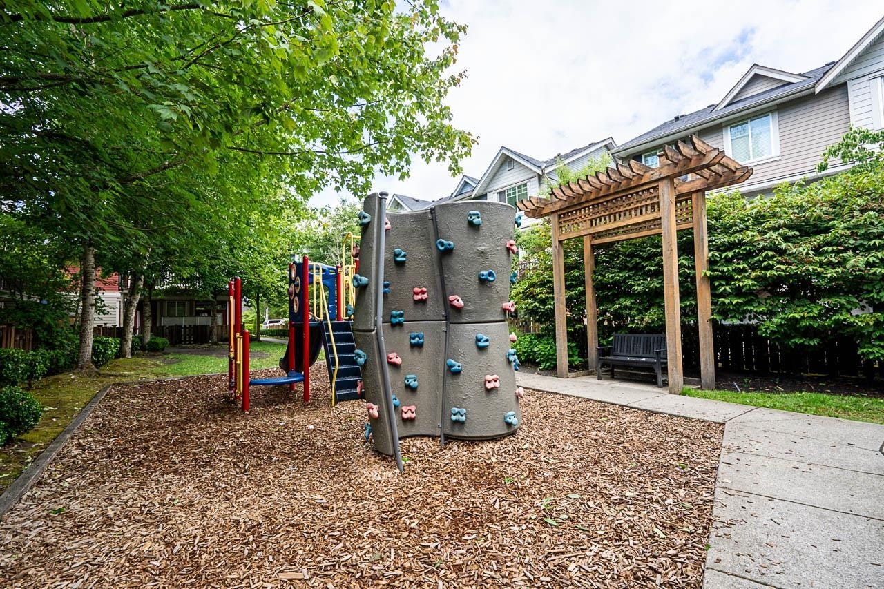 33-15399 Guildford Drive, Surrey, BC, V3R 7C6 - 24