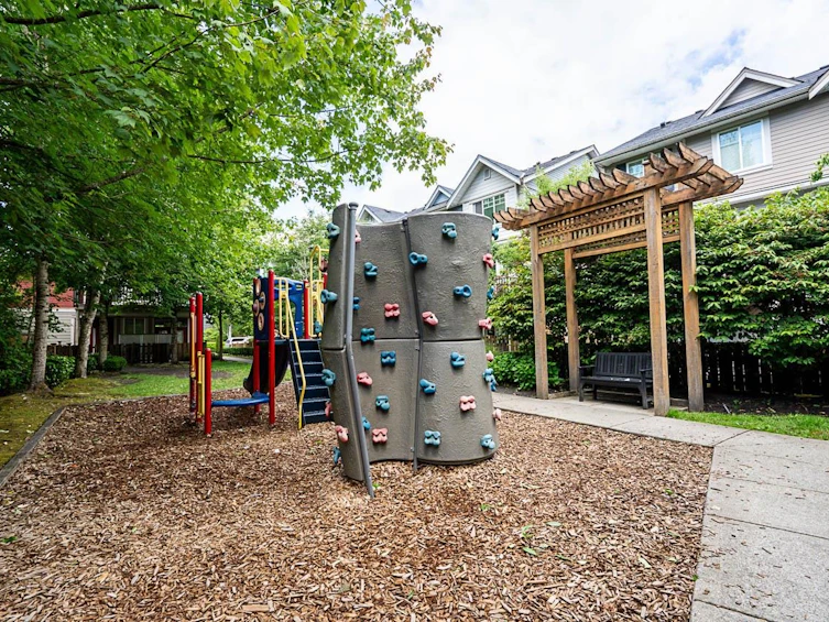 33-15399 Guildford Drive, Surrey, BC, V3R 7C6 - 24