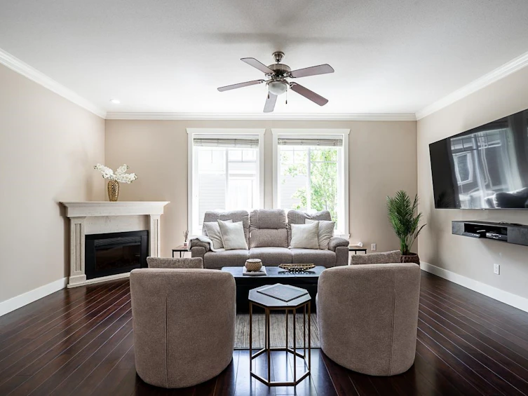 33-15399 Guildford Drive, Surrey, BC, V3R 7C6 - 2