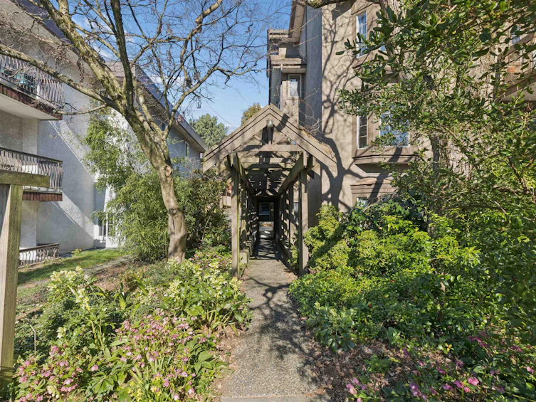 102-1689 E 4th Avenue, Vancouver, BC, V5N 1J7 - 6