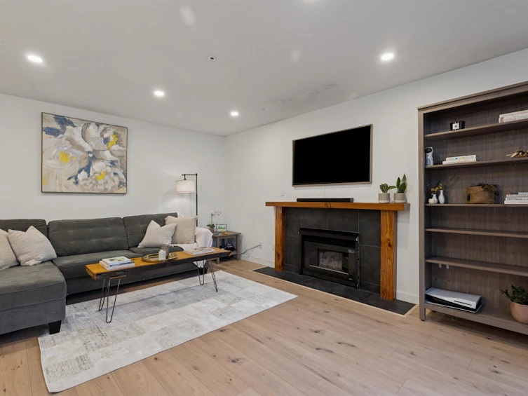 102-1689 E 4th Avenue, Vancouver, BC, V5N 1J7 - 15