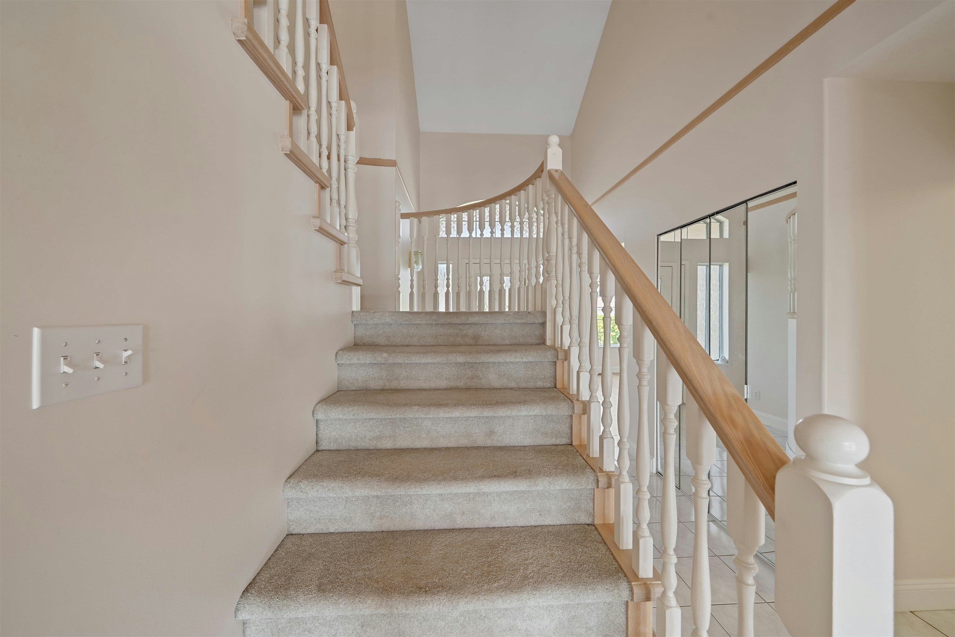 2677 Fortress Drive, Port Coquitlam, BC, V3C 6E3 - 21