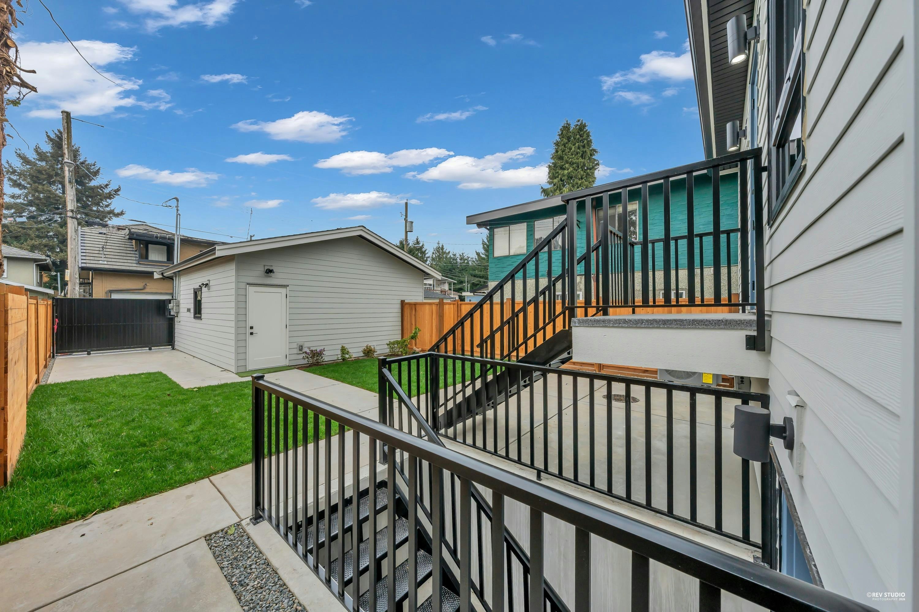 2713 Cheyenne Avenue, Vancouver, BC, V5R 4R5 - 27