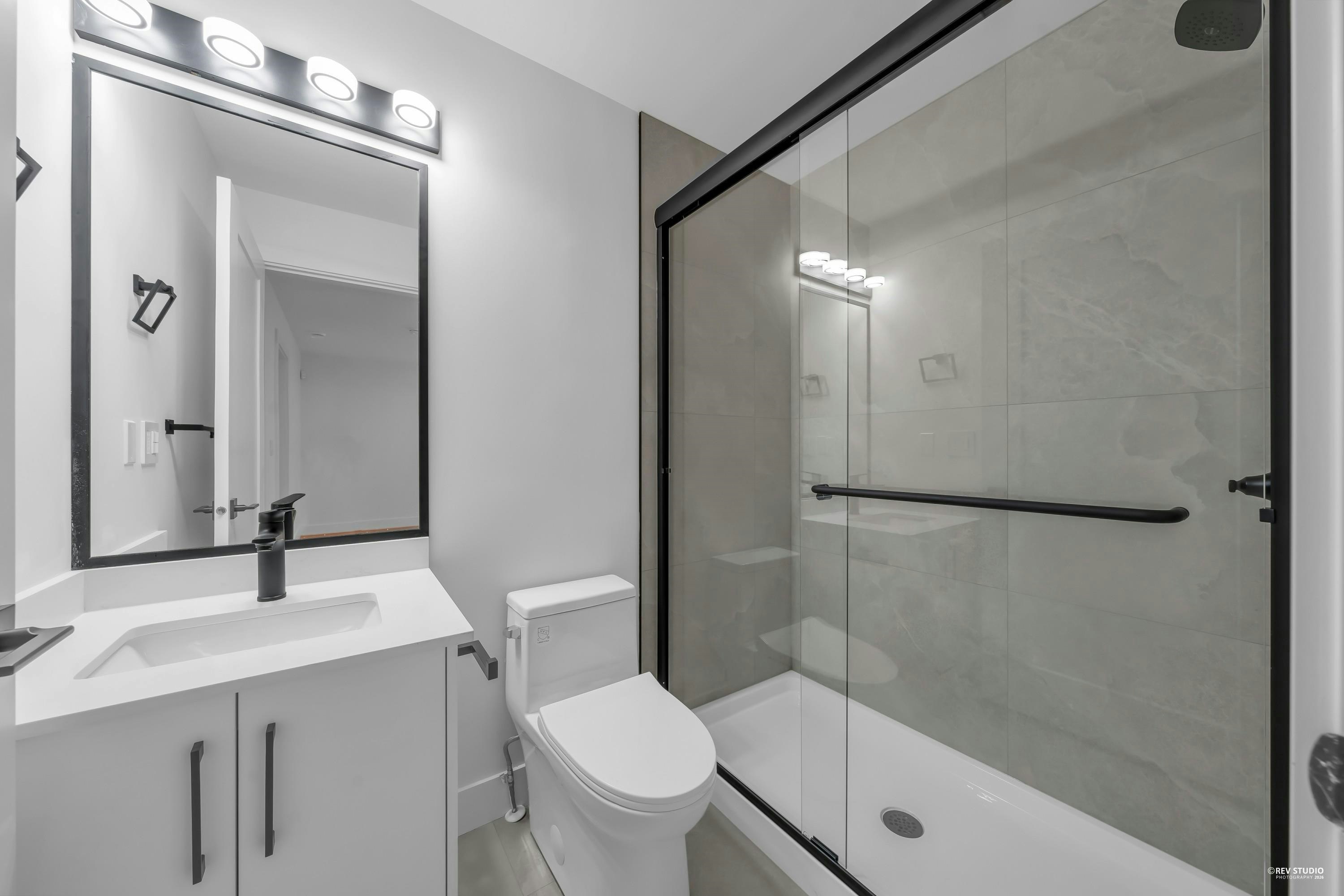 2713 Cheyenne Avenue, Vancouver, BC, V5R 4R5 - 23