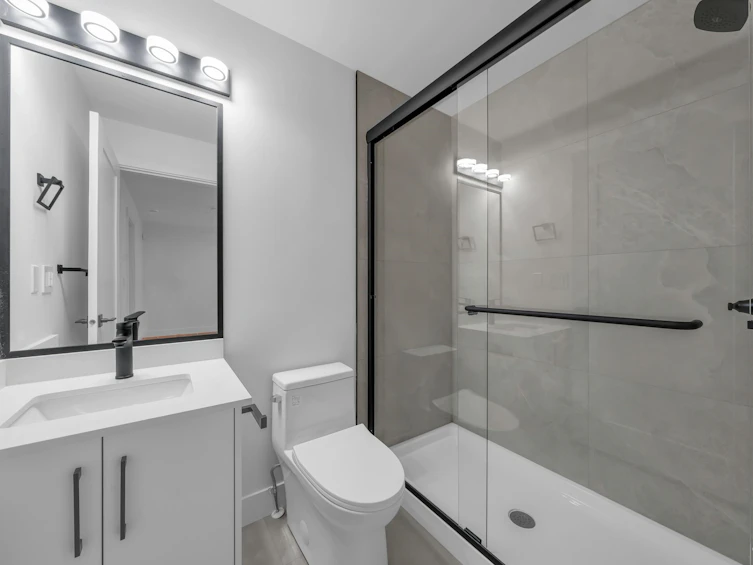 2713 Cheyenne Avenue, Vancouver, BC, V5R 4R5 - 23