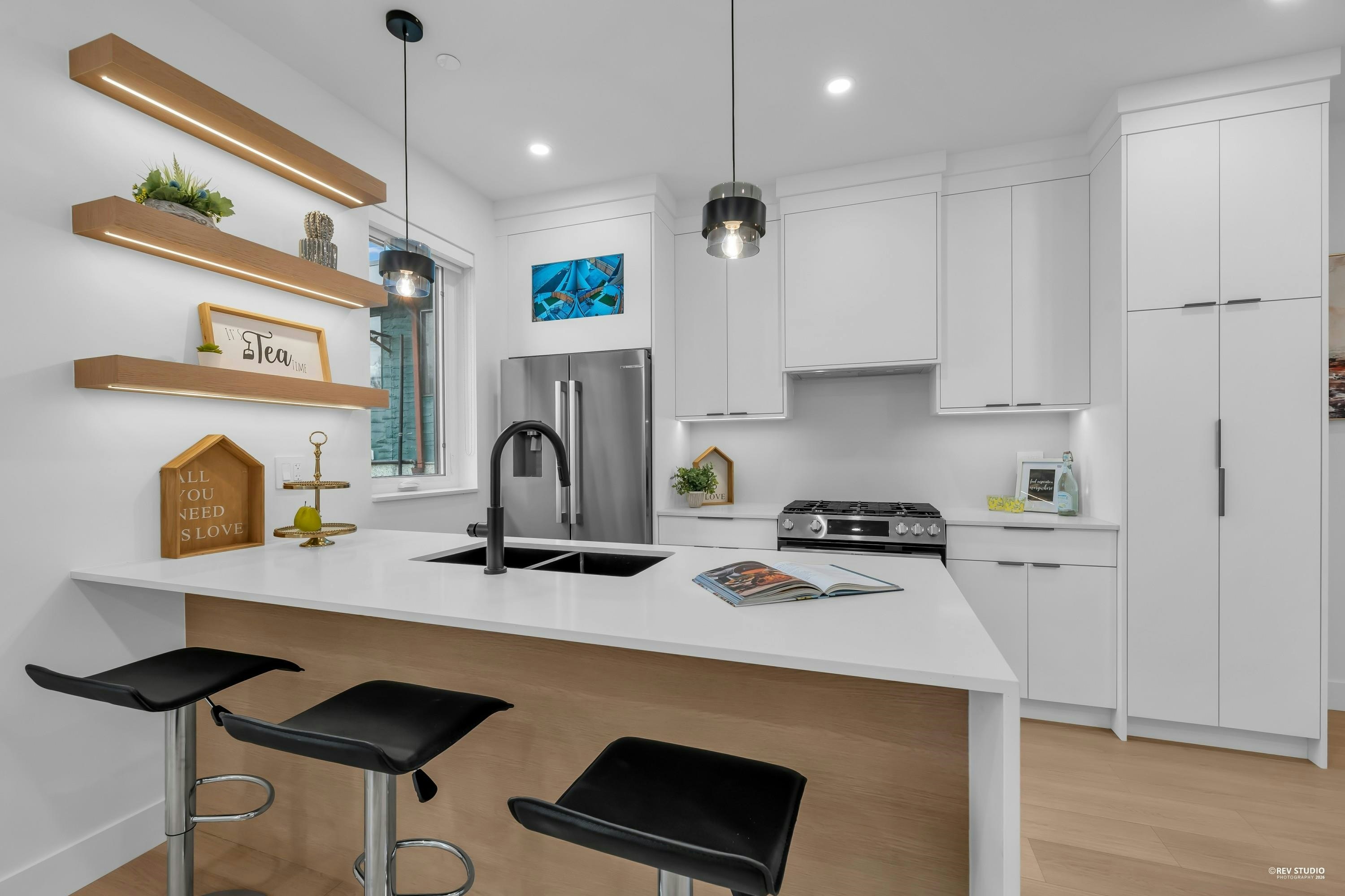 2713 Cheyenne Avenue, Vancouver, BC, V5R 4R5 - 10