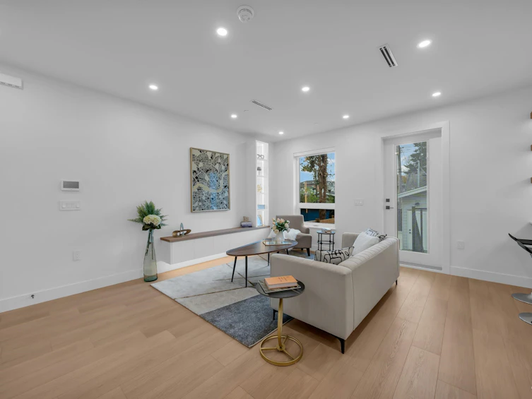 2713 Cheyenne Avenue, Vancouver, BC, V5R 4R5 - 4