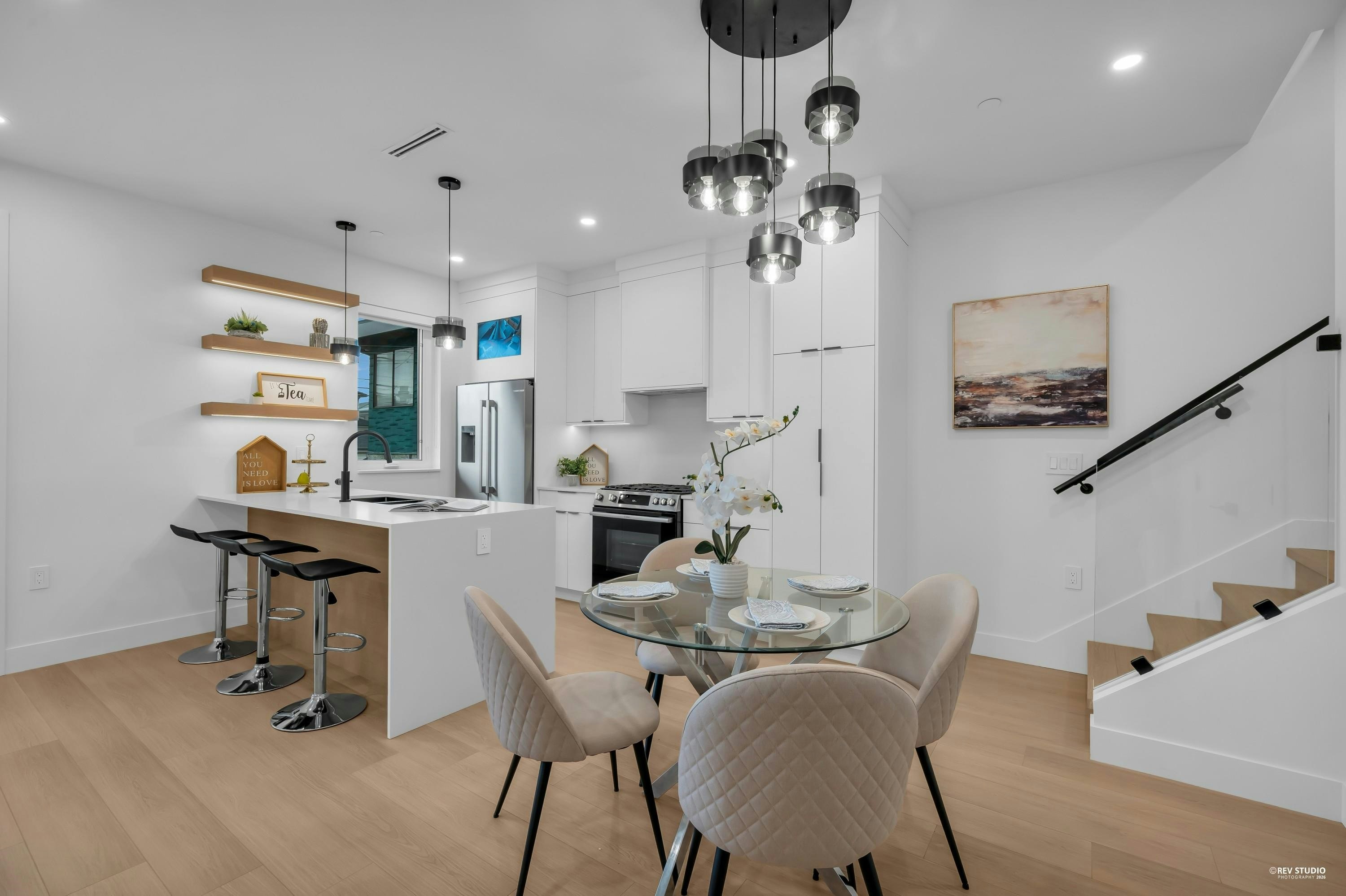2713 Cheyenne Avenue, Vancouver, BC, V5R 4R5 - 11