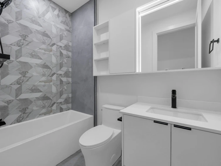 2713 Cheyenne Avenue, Vancouver, BC, V5R 4R5 - 18